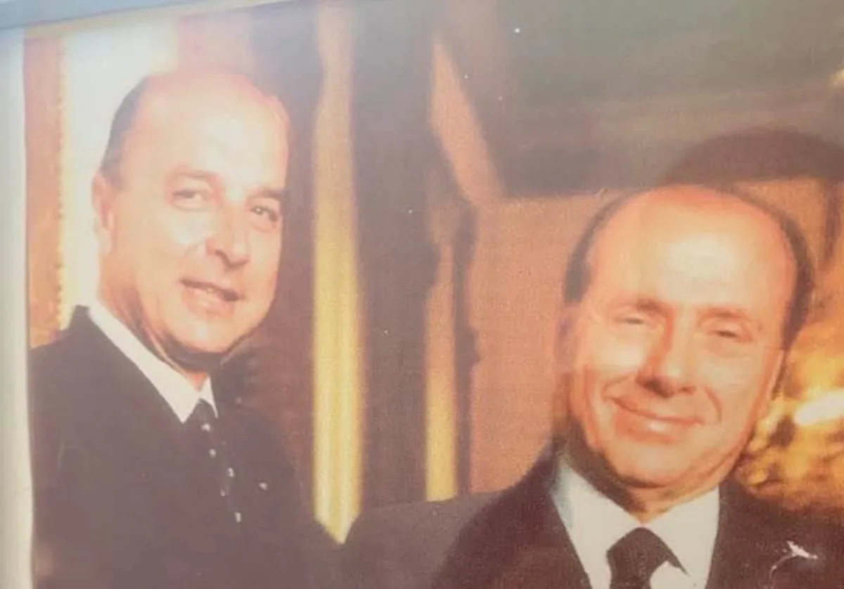 Dipiazza ricorda Berlusconi con una foto insieme: «Il miglior Presidente che l’Italia abbia mai avuto»