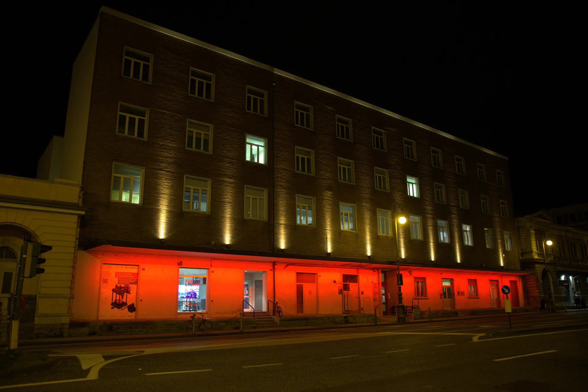 Giornata Nazionale AIL: domenica il Palazzo Urban Center di Trieste si illumina di rosso