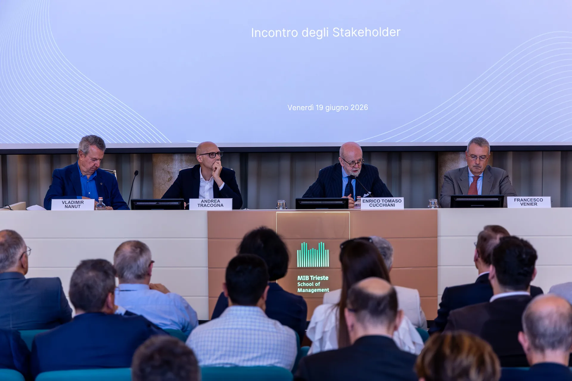 MIB Trieste, Cucchiani lancia l'allarme: “Europa più debole, servono AI, energia meno cara e meno burocrazia”