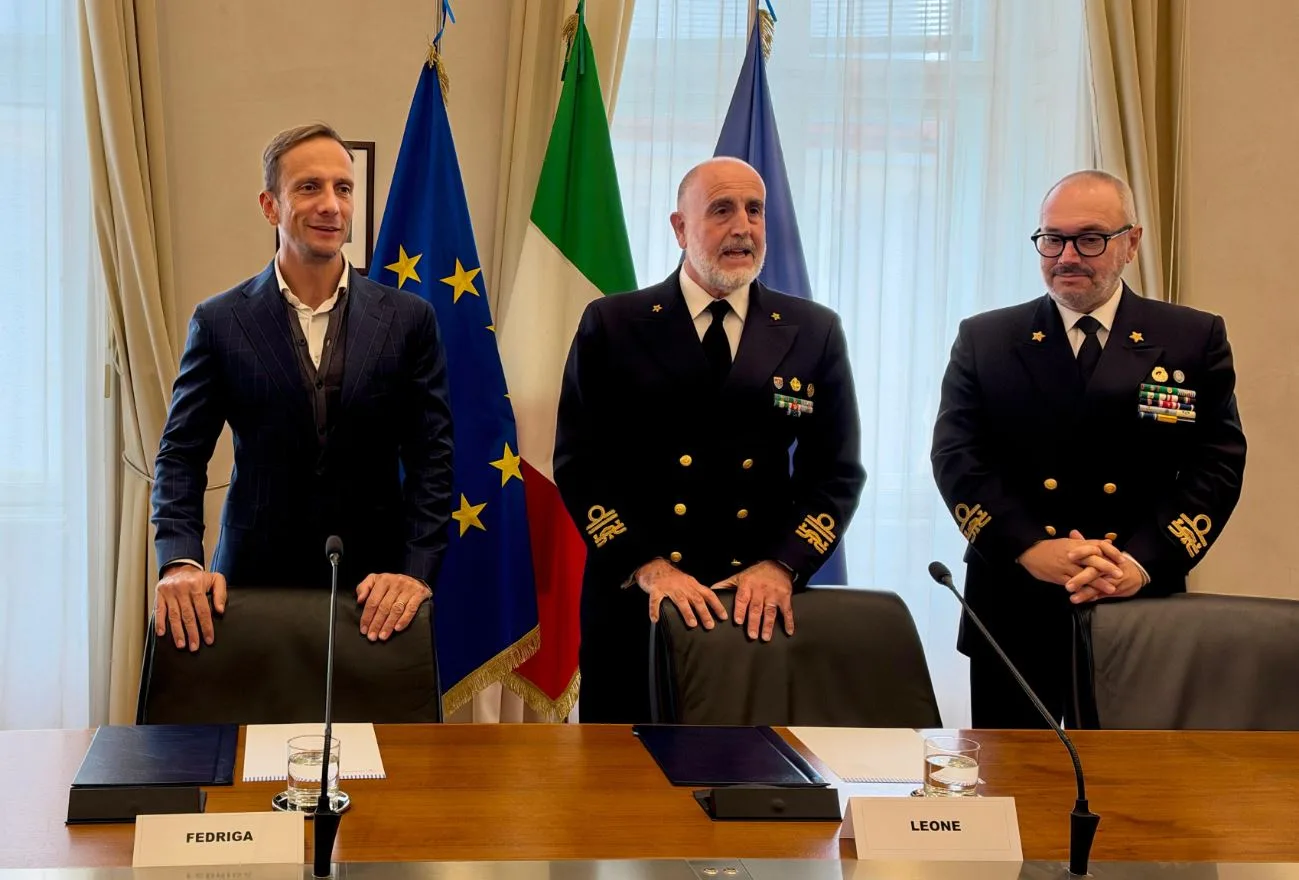Intesa tra Regione e Guardia Costiera: siglato a Trieste il protocollo per la tutela del mare e delle coste