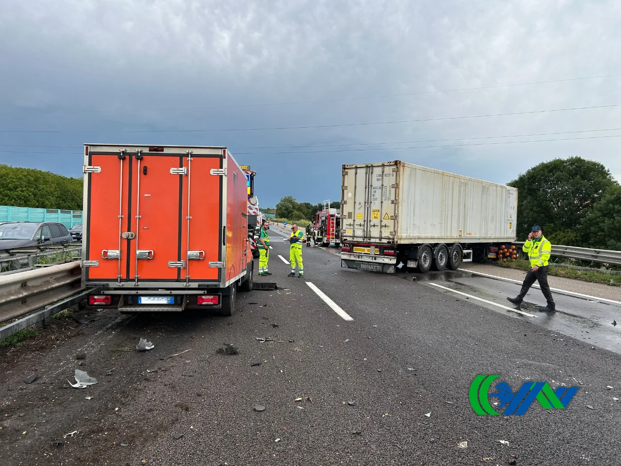Incidente in A4 verso Trieste: tir si intraversa, traffico bloccato e lunghe code