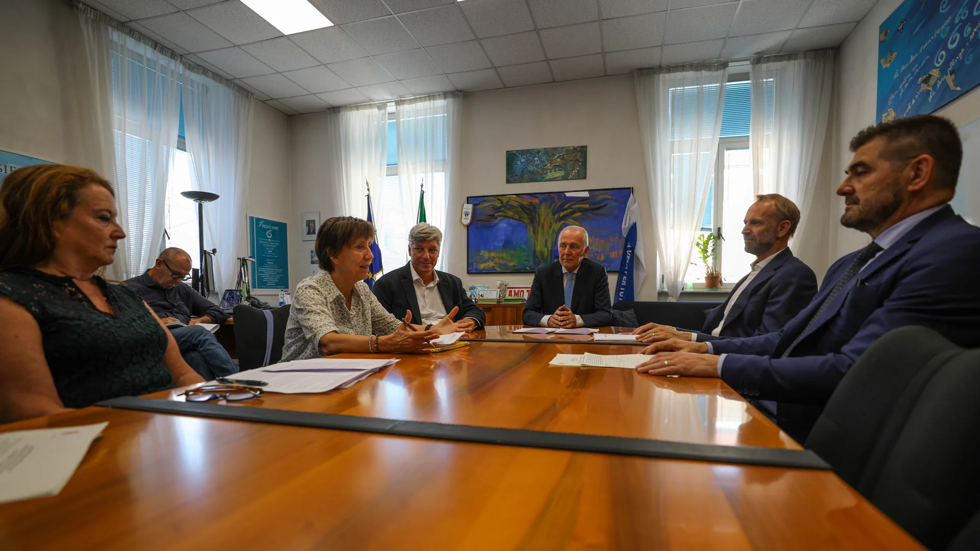 Caro bollette a Trieste: rinnovati gli accordi per bloccare i distacchi di acqua, luce e gas