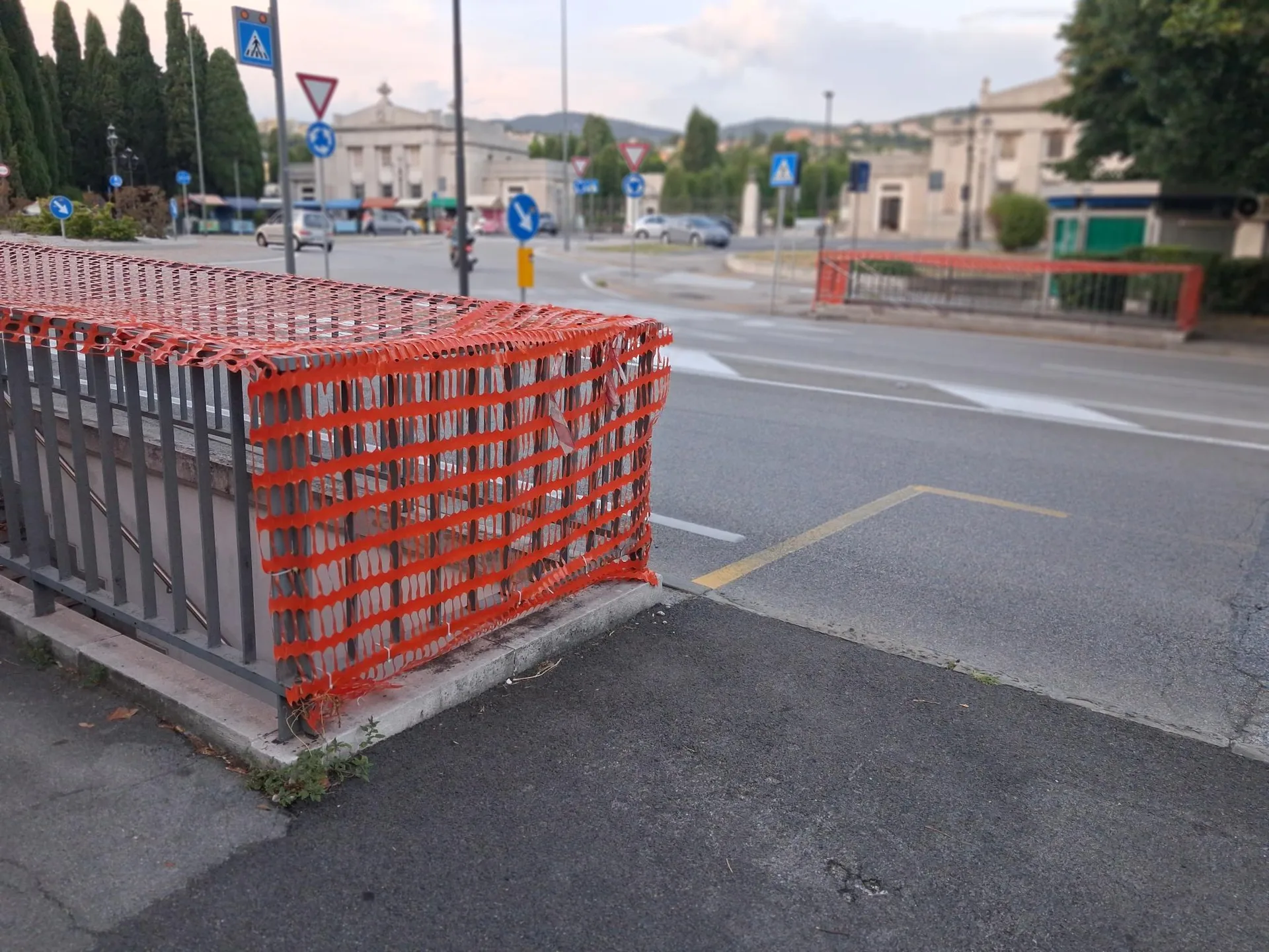 Via dell’Istria, dopo il grave investimento il Pd rilancia: «Riattivare i sottopassi»