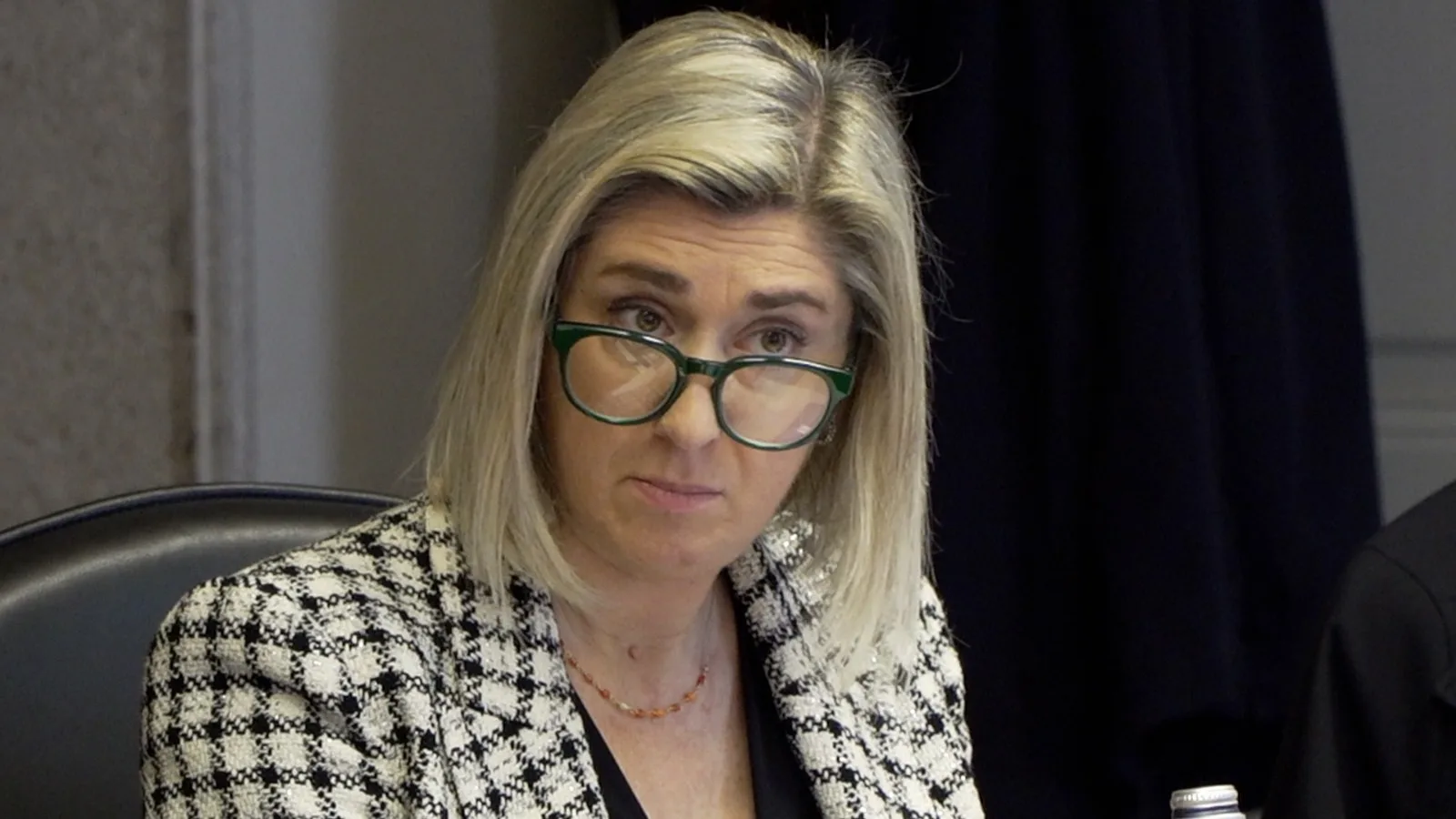 Infrastrutture: Amirante, "contributi climatizzazione estiva a scuola"
