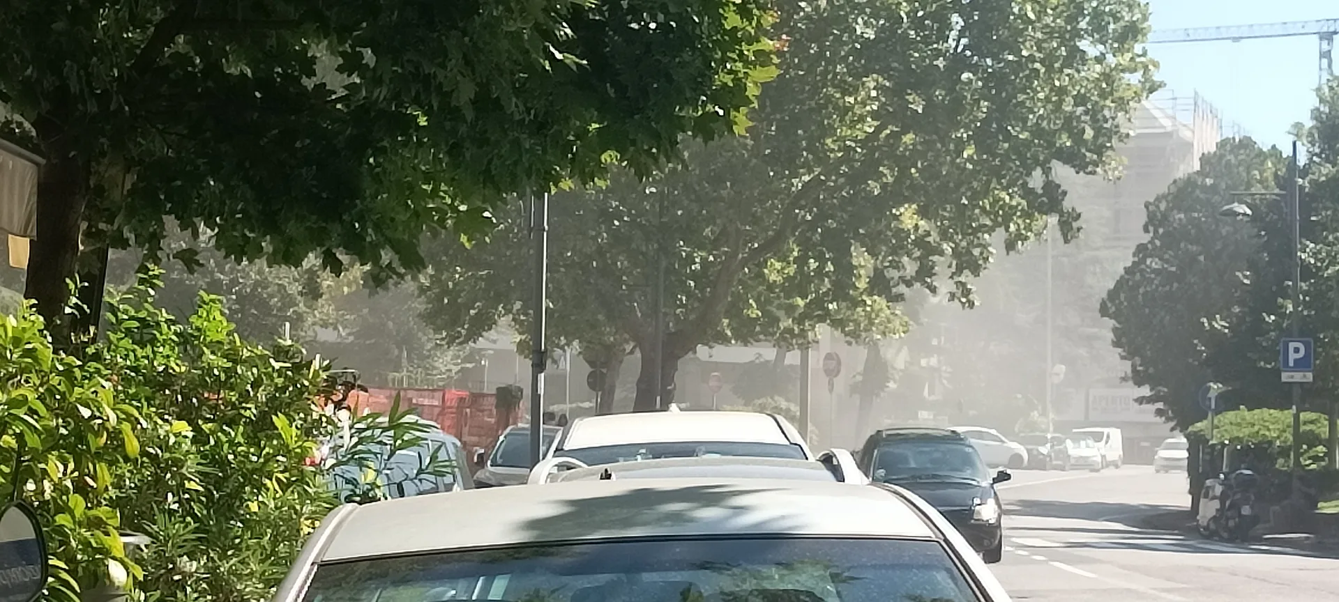 Piazzale De Gasperi, lavori all’ex Fiera e polvere nell’aria: «Situazione insopportabile»