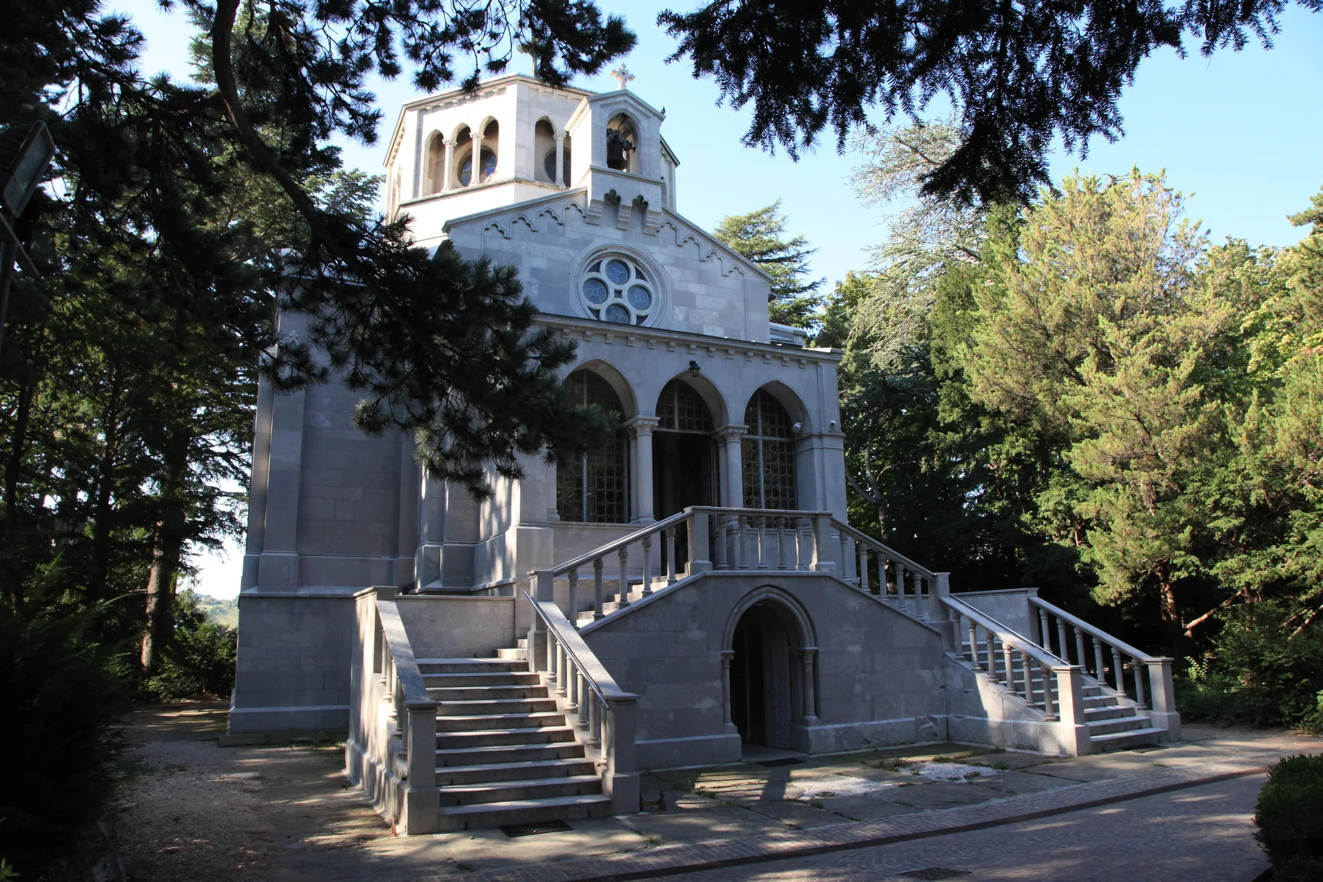 Sabato Santa messa nella chiesa di Villa Revoltella dedicata a San Pasquale Baylon