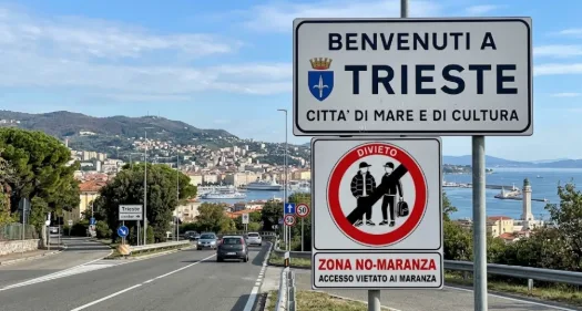 Trieste, il cartello provocatorio proposto sui social: «Zona no-maranza» sotto il benvenuto in città