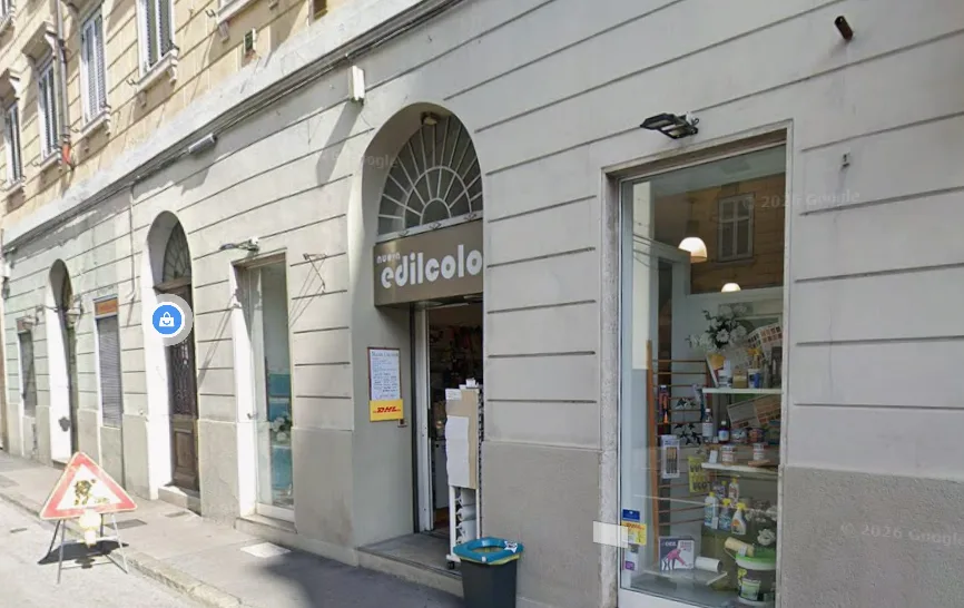 Nuova  Edilcolor, Cristina raggiunge pensione dopo 42 anni di contributi: «Negozio è stato la mia casa»